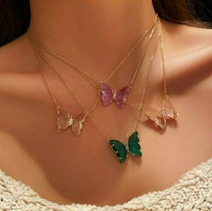 DAINTY CLEAR PINK CRYSTAL BUTTERFLY NECKLACE NWOT